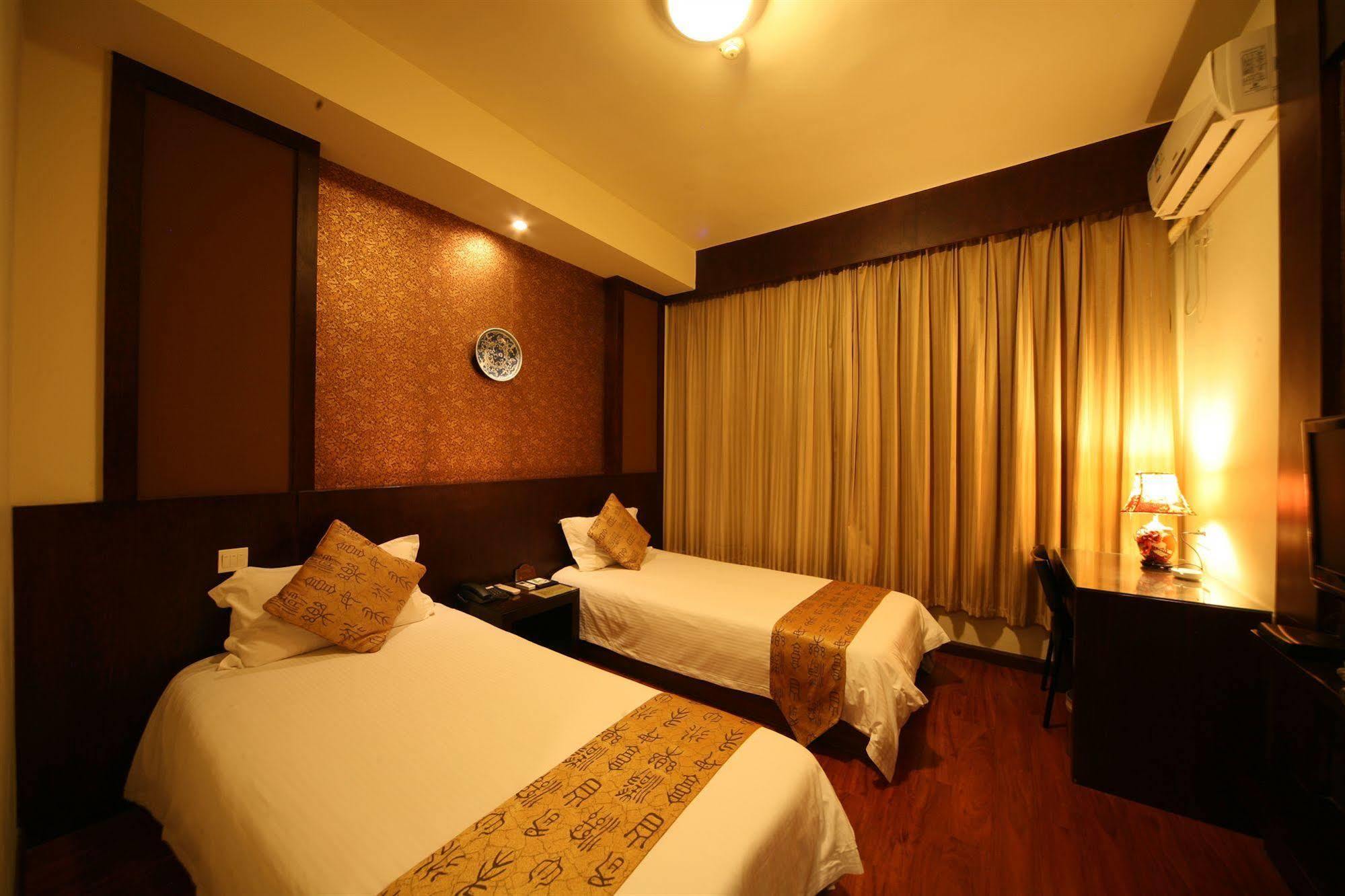 Baolong Homelike - Zhongshan Branch 2*